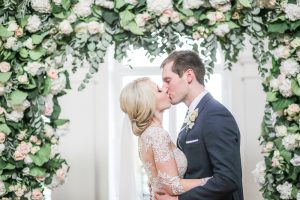 full-floral-arch-Lartington-Hall-Helen-Russell-Photography