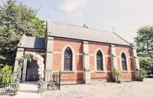 peach-pink-hydrangea-flower-arch-belsflowers-helen-russell-photography