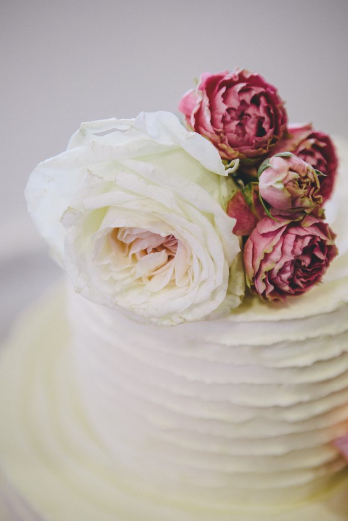 roses-cakes-flowers-belsflowers-the-twins