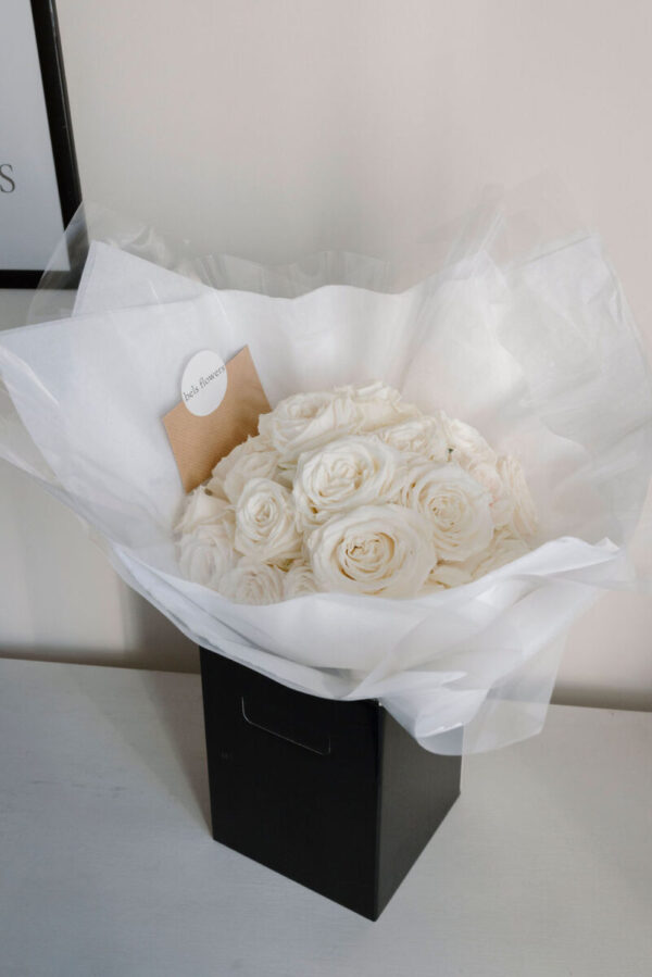 24 rose luxury bouquet valentine day
